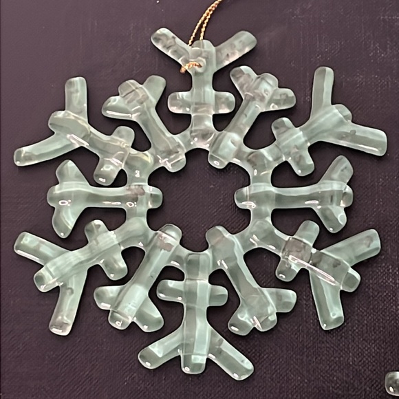 Restoration Hardware Glass 12 Point Winter Blue Snowflake Rare Ornaments Set 3 - Picture 3 of 6